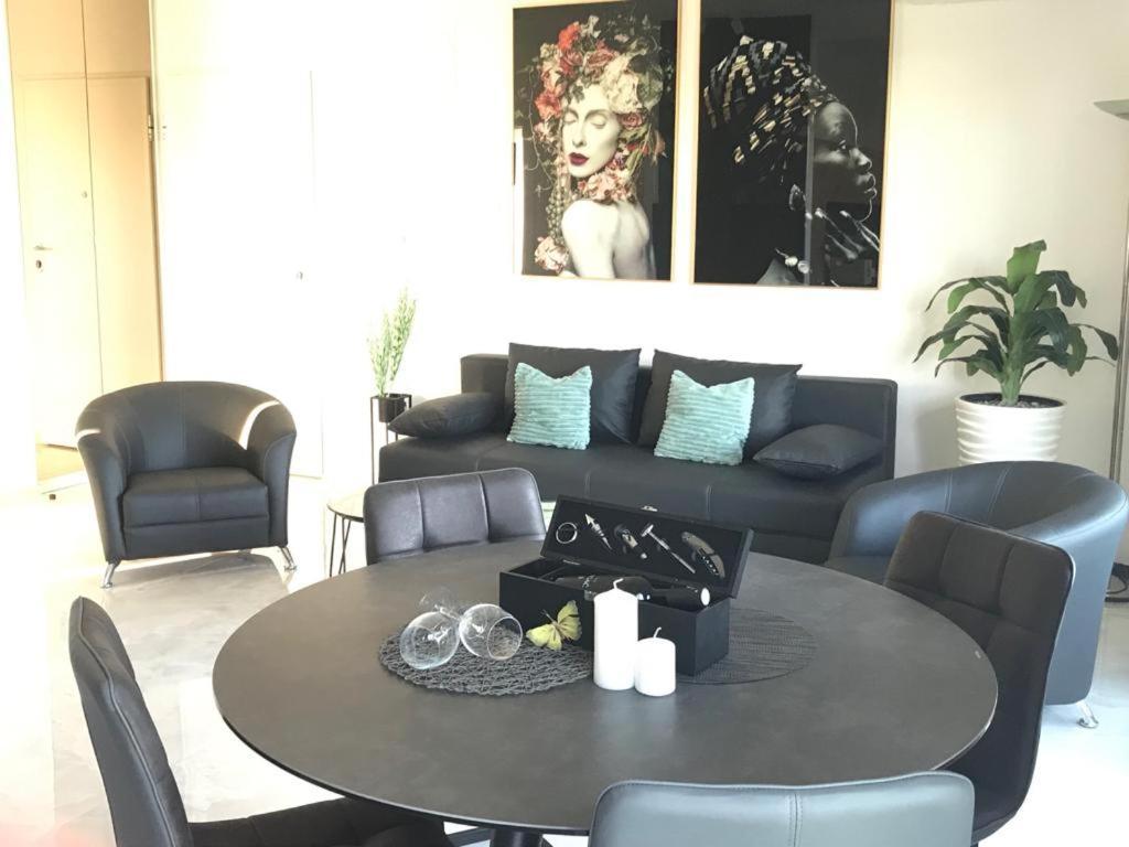Hedonist-Luxury 2 Bedroom Apartment With Private Hot Tub, Garden And Free Parking Trogir Exterior photo